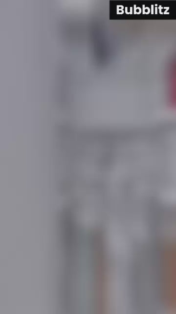 Bubblitz Sparkling Soda Water Maker with 1 x Water Bottle and 1 x CO2 Cylinder